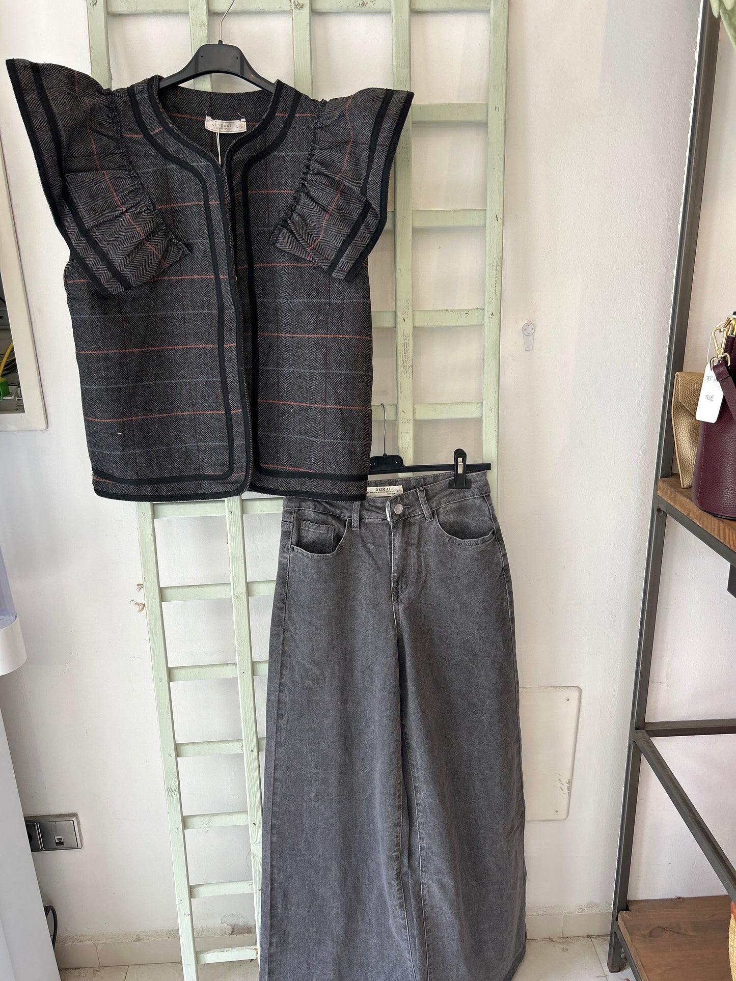 CHALEQUILLO VOLANTE CUADROS