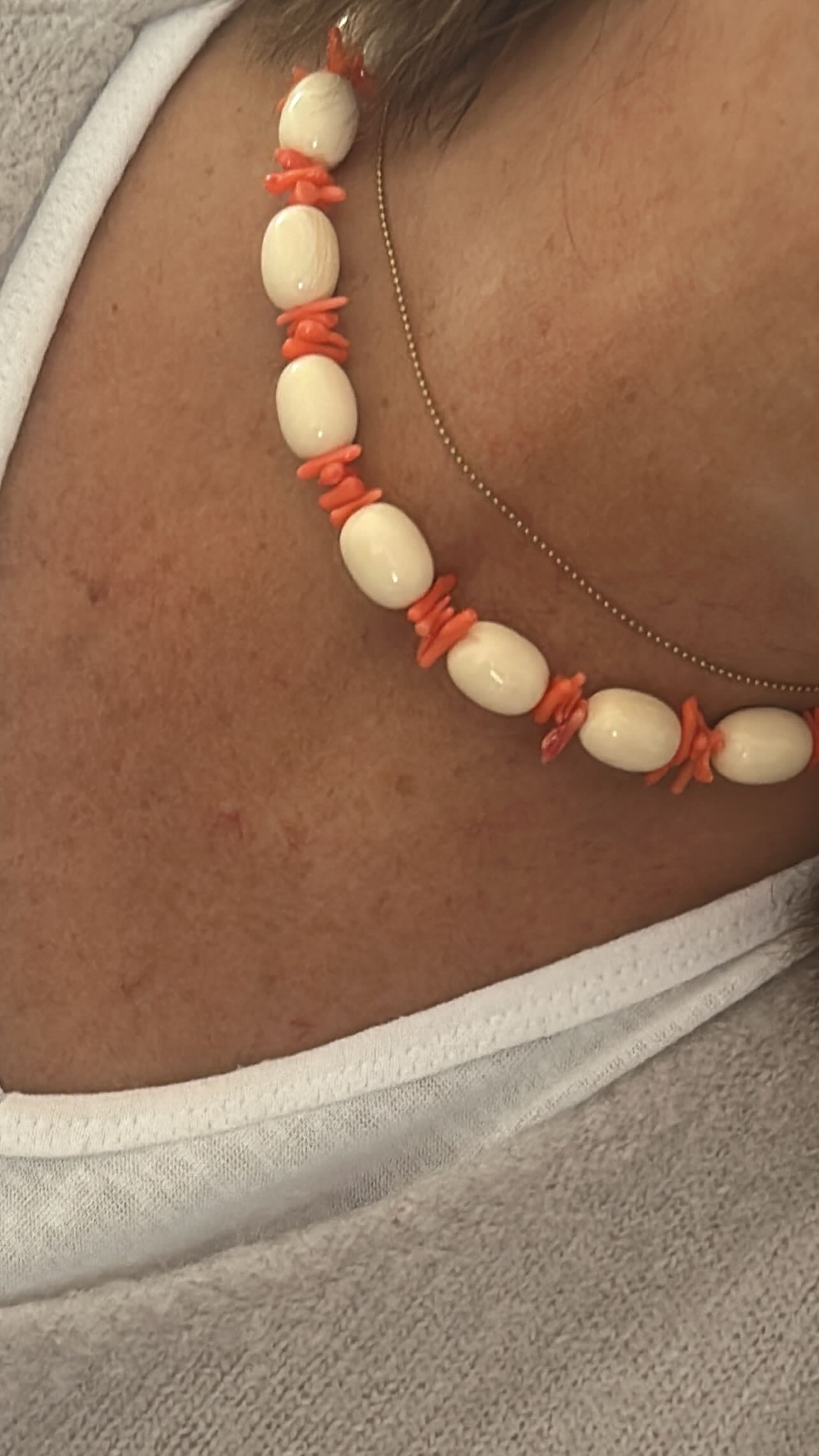 Collar resina y coral Naranja