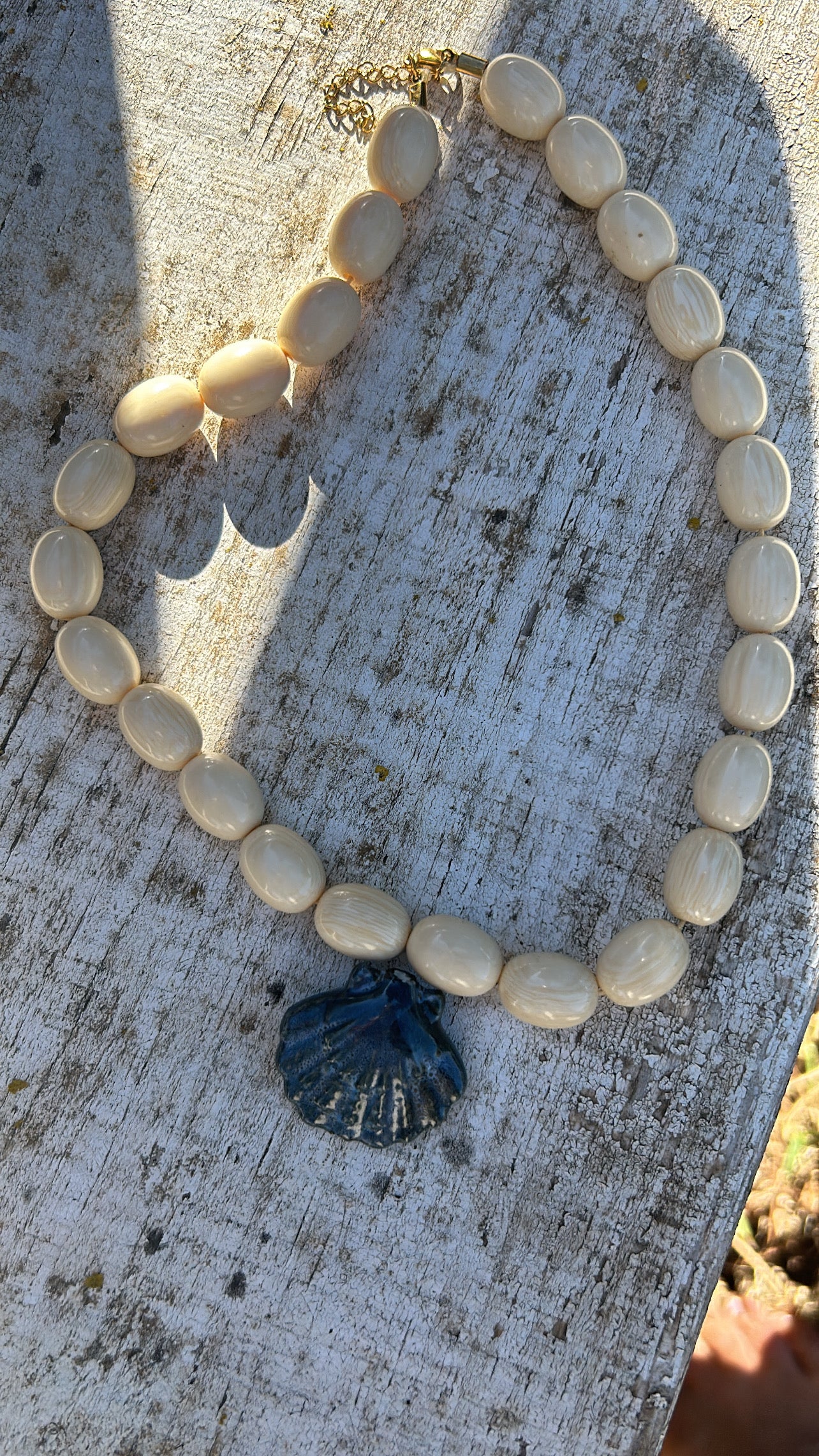 Collar Hueso Barril Concha azul