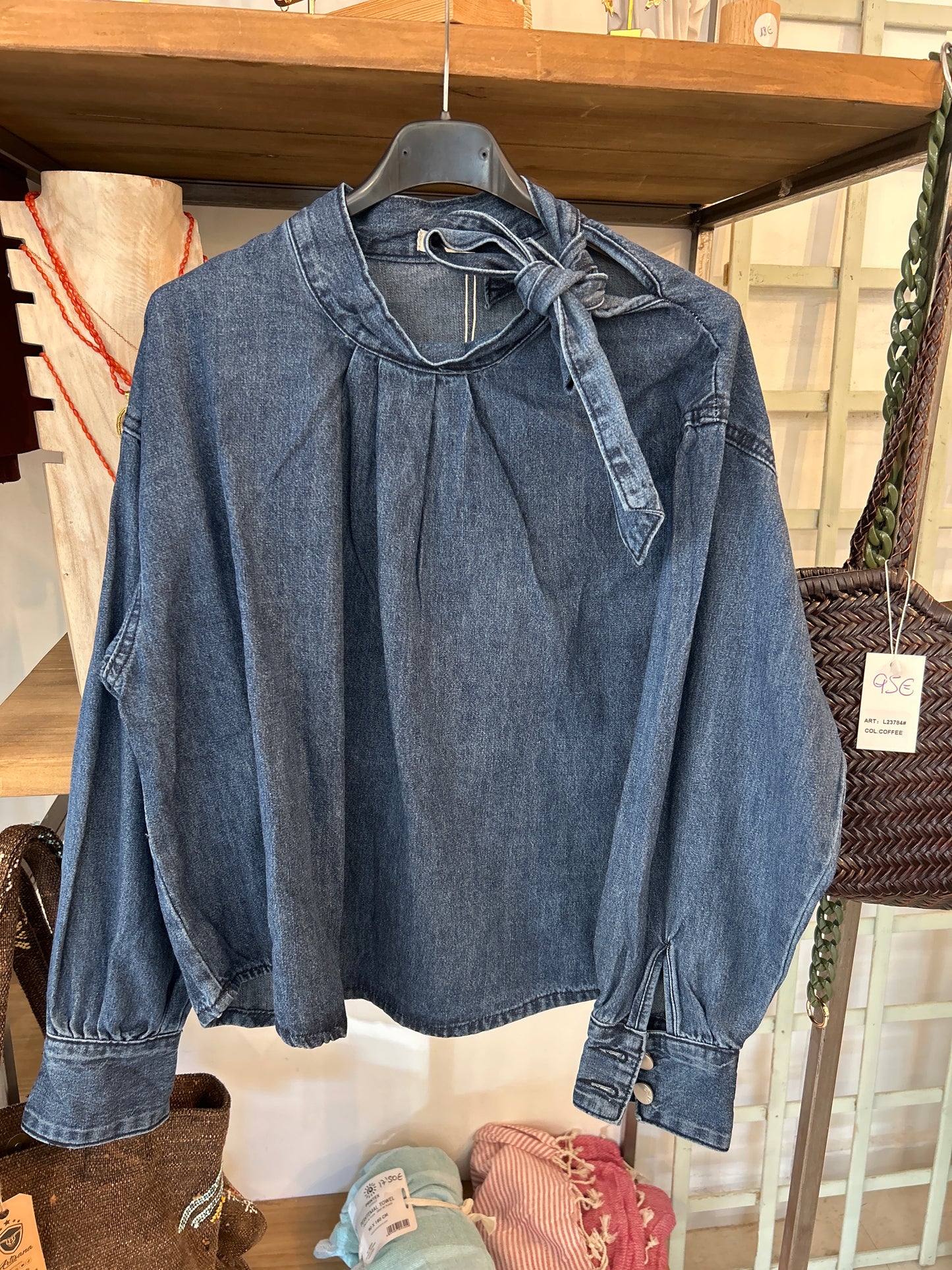 BLUSA VAQUERA OCTUBRE