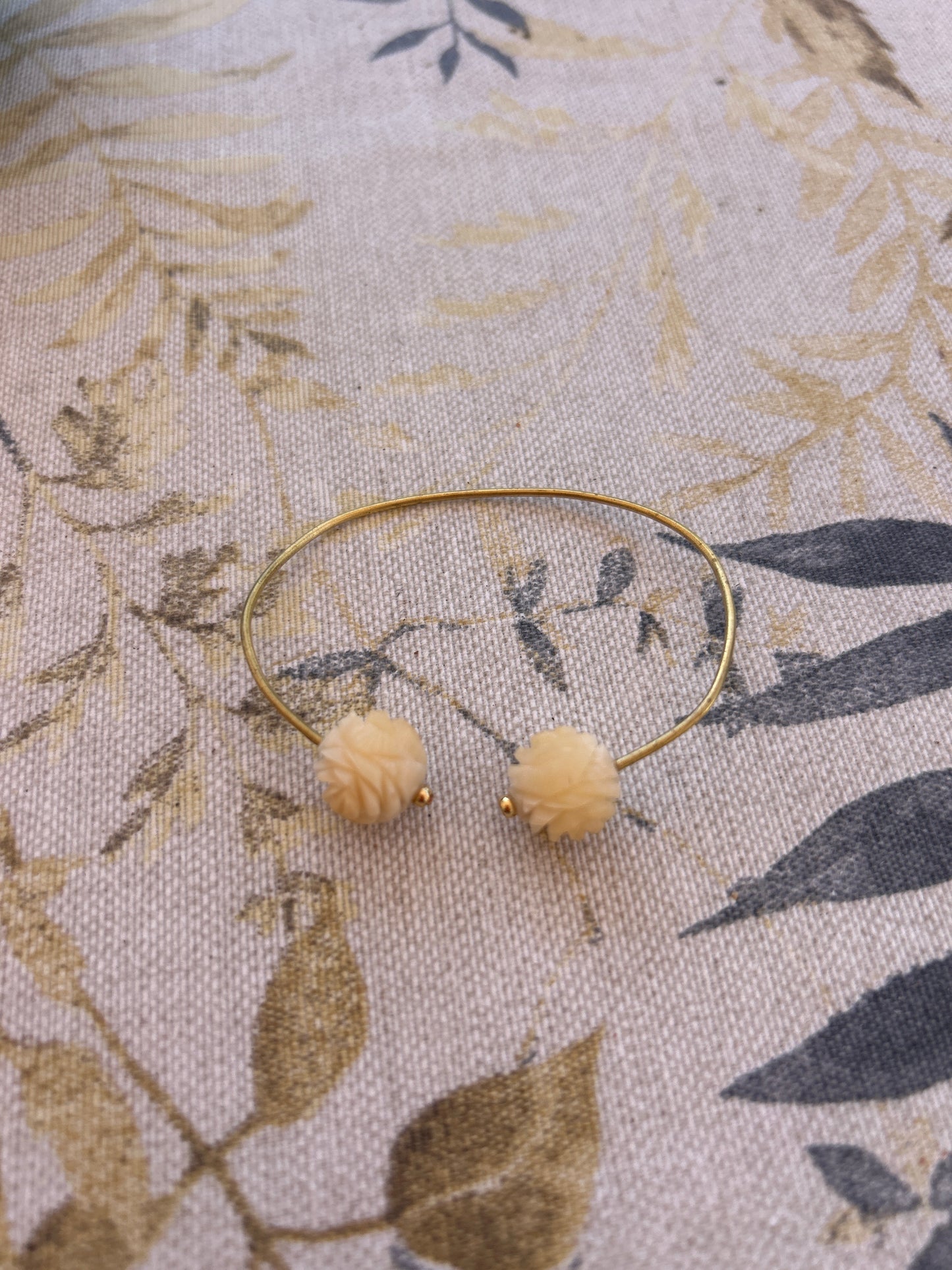Pulsera Hueso Tallado