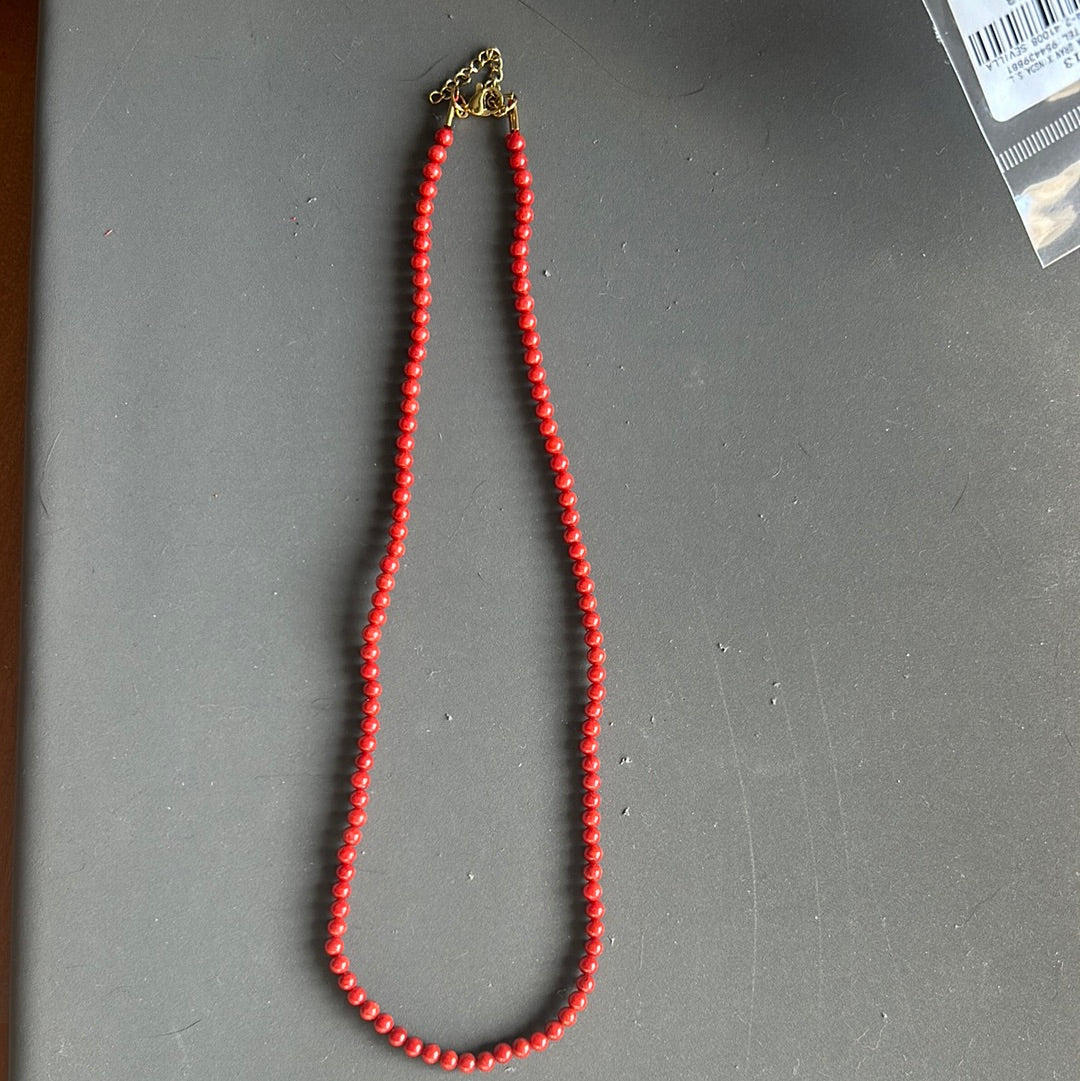 Collar coral bolitas