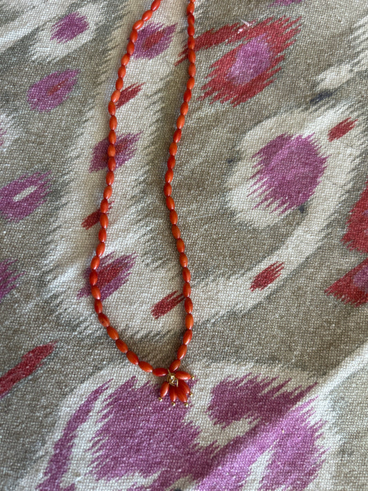 Collar racimo Coral