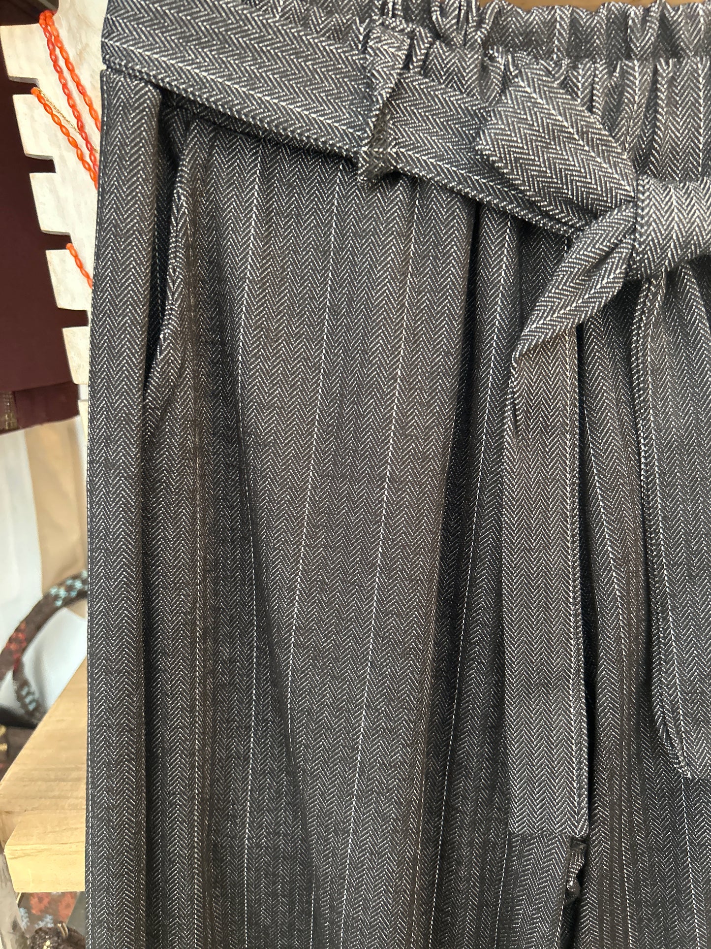 PANTALON RAYAS DIPLOMATICAS NEGRO