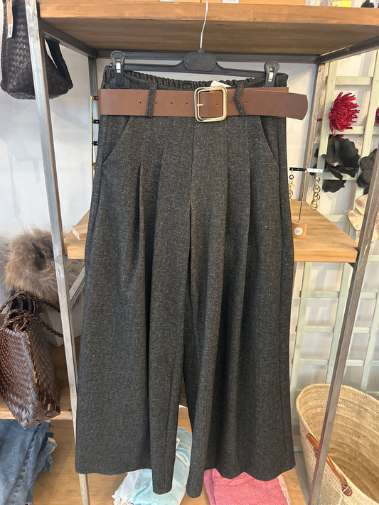 Pantalón palazo cinturón