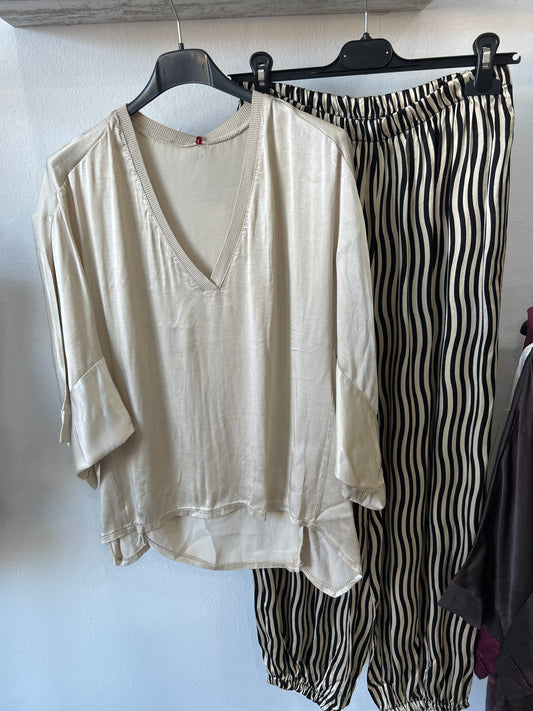 BLUSA PICO RASO TALLA GRANDE