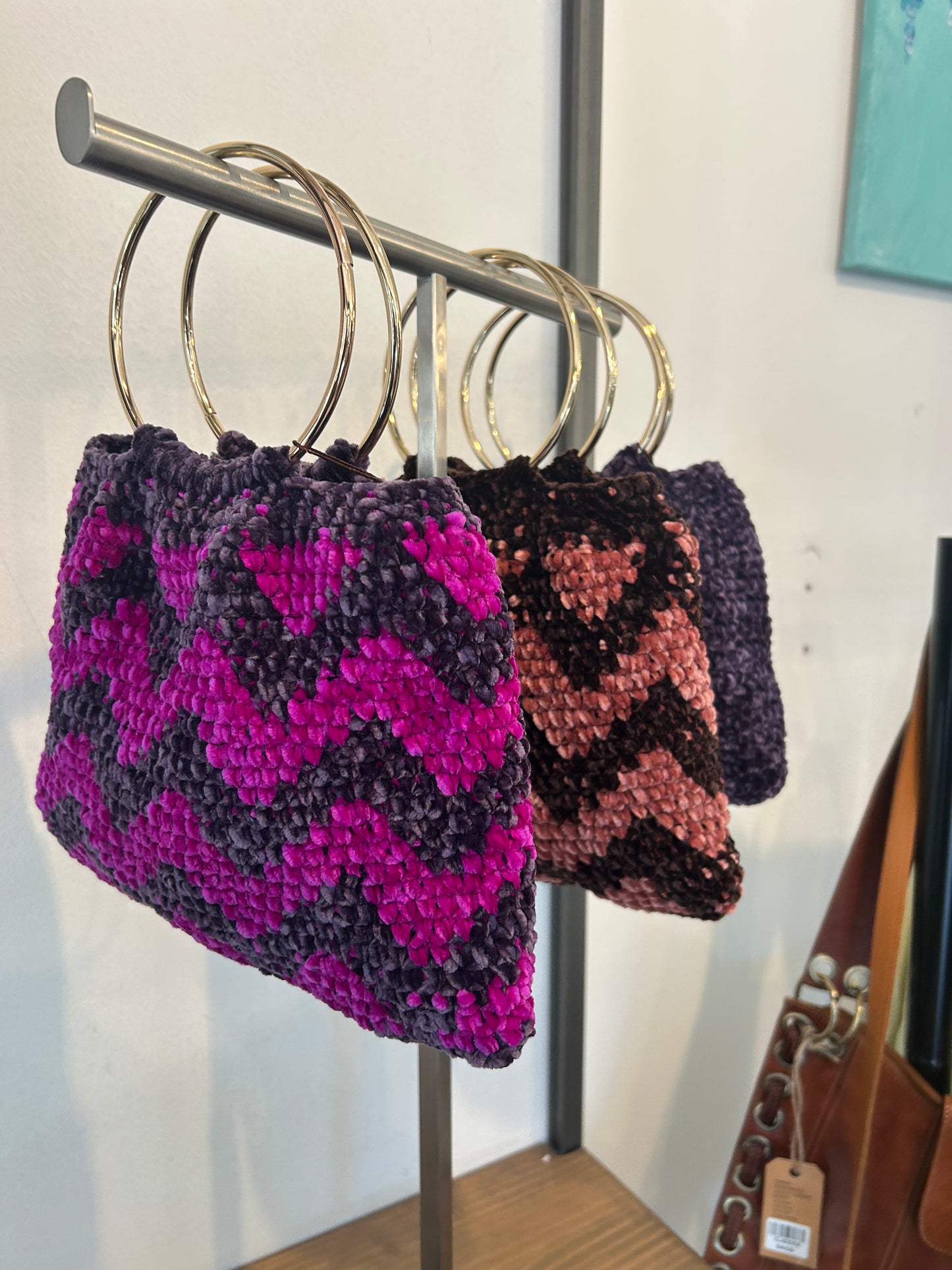 BOLSO ZIG ZAG VELVET MARRON