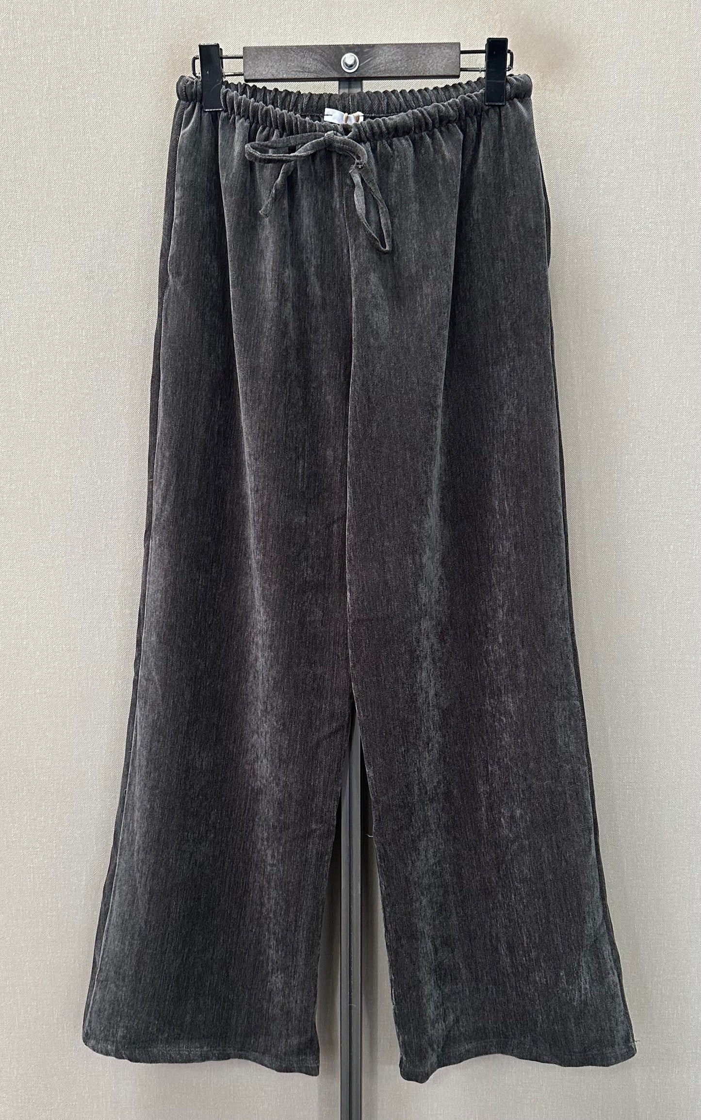 PANTALON EFECTO TERCIOPELO