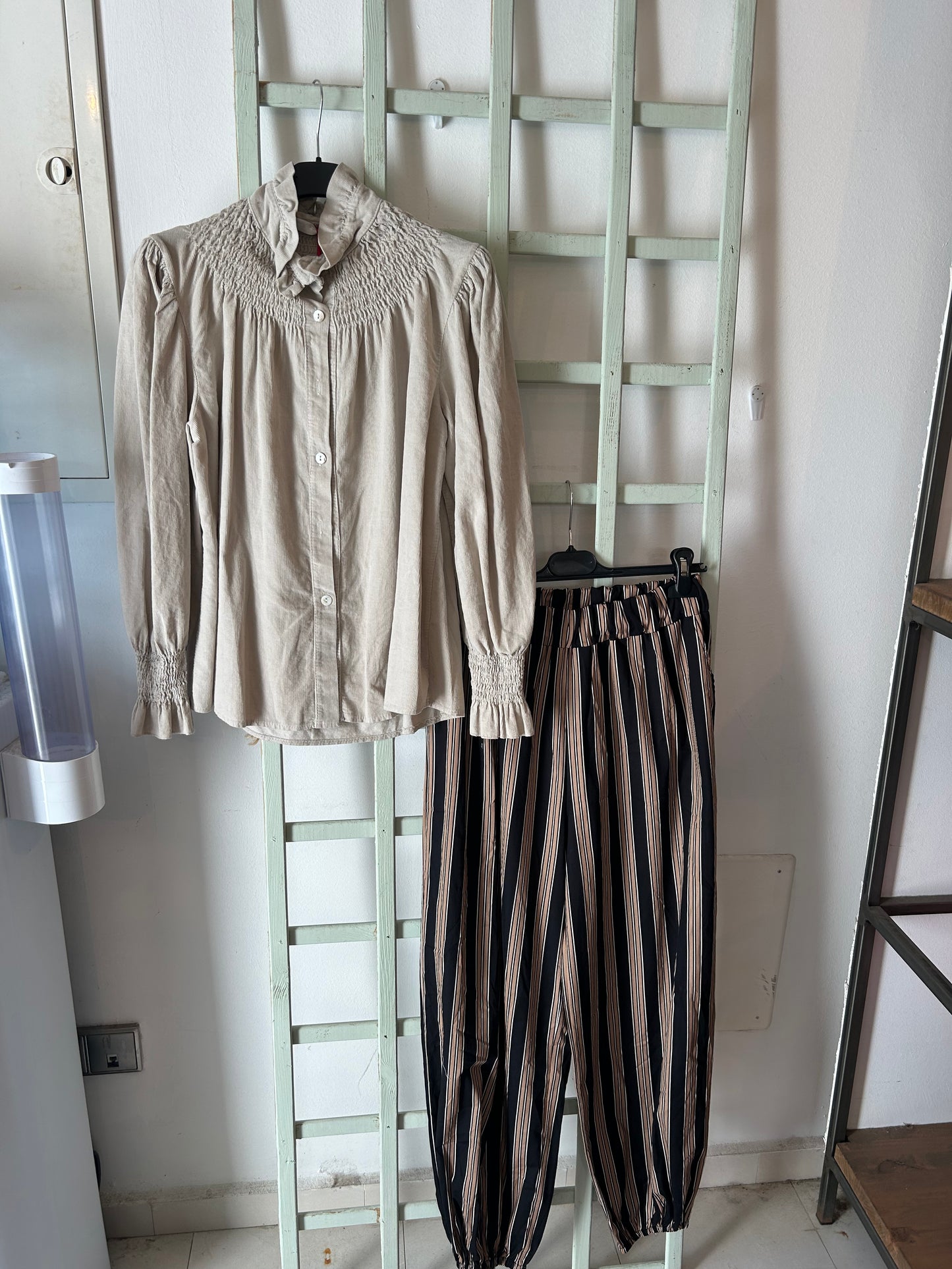 BLUSA CUELLO PANA FINA