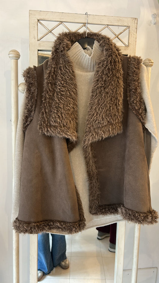 CHALECO ANTELINA Y PELO