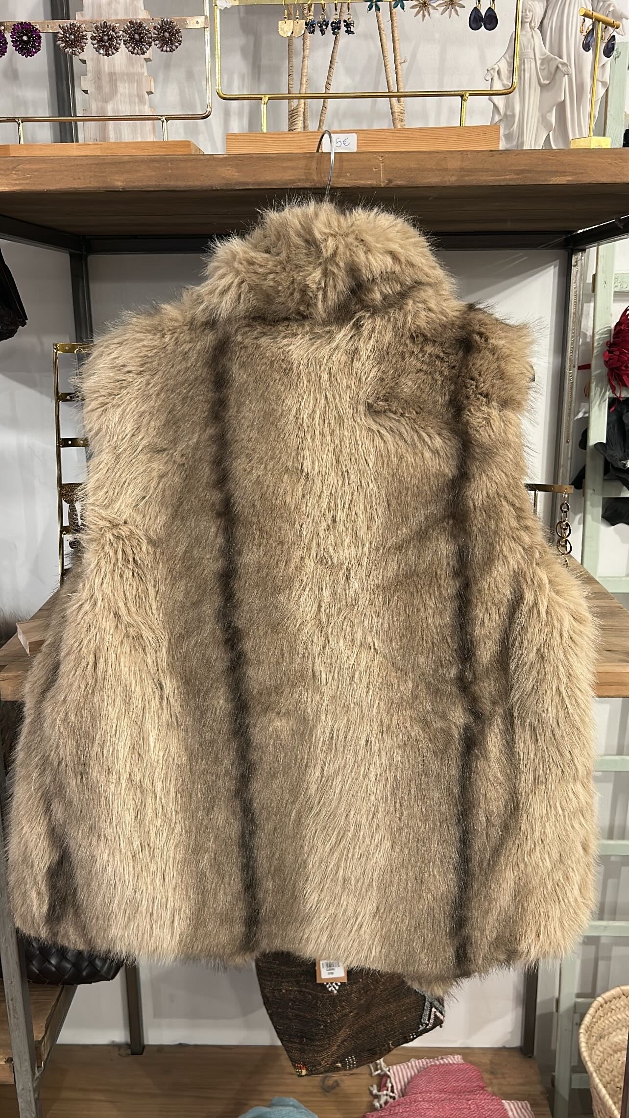 Sin mangas sintético