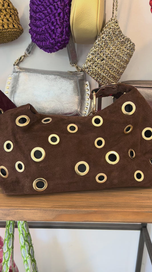 BOLSO ANTE REMACHE DORADO